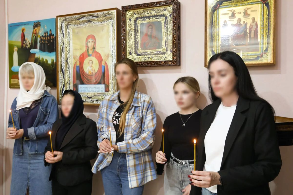 Помощник начальника УФСИН России по ЛНР по организации работы с верующими провёл молебен в честь Рождества Пресвятой Богородицы Помощник начальника УФСИН России по ЛНР по организации работы с верующими провёл молебен в честь Рождества Пресвятой Богородицы