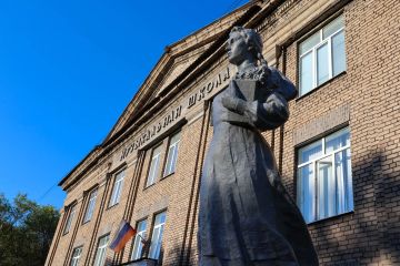 Роман Олексин: С рабочим визитом посетил Алчевскую детскую музыкальную школу № 1 имени Ивана Алчевского