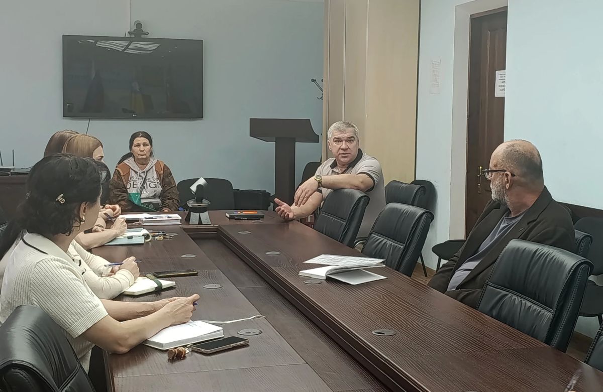 В Антрацитовском муниципальном округе прошёл еженедельный приём граждан
