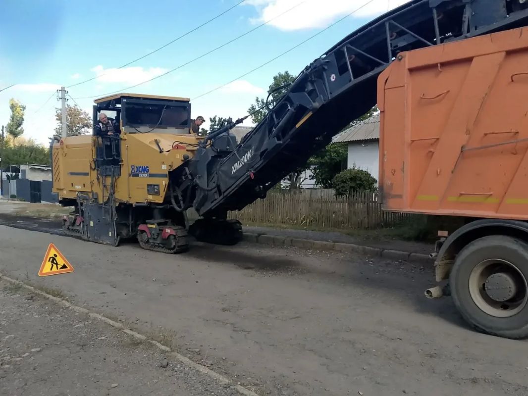 Продолжается благоустройство дорожной сети округа Продолжается благоустройство дорожной сети округа