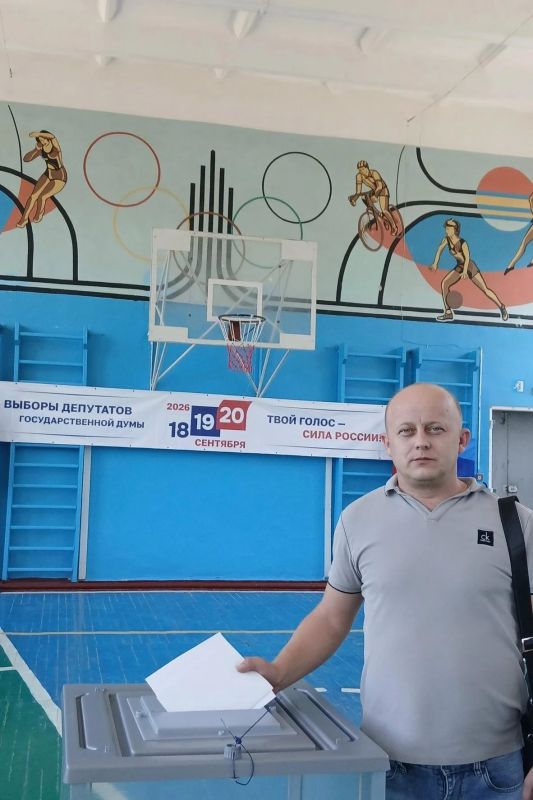 Депутаты Совета Беловодского муниципального округа в первых рядах голосующих выполнили свой гражданский и конституционный долг, показывая пример для всех жителей округа Депутаты Совета Беловодского муниципального округа в первых рядах голосующих выполнили свой гражданский и конституционный долг, показывая пример для всех жителей округа