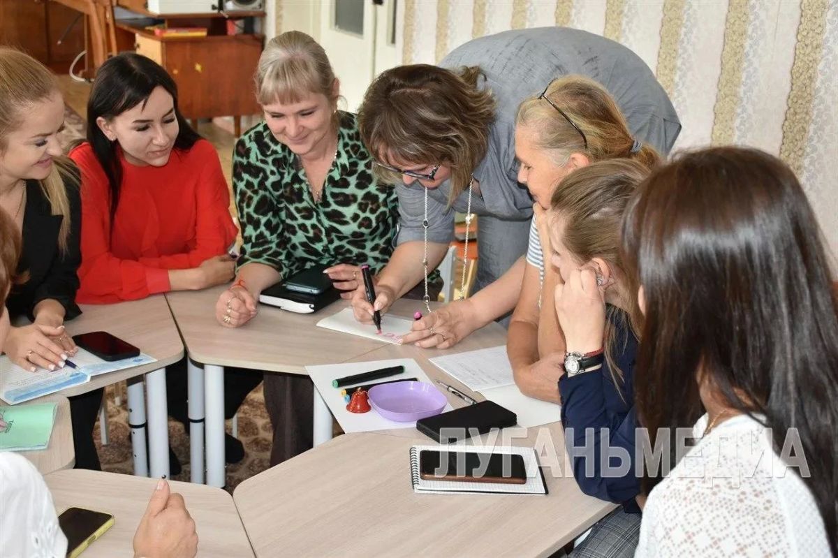 В Антраците состоялся мастер-класс для педагогов дошкольного образования по патриотическому воспитанию В Антраците состоялся мастер-класс для педагогов дошкольного образования по патриотическому воспитанию