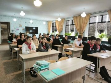 В Селезневском Доме культуры прошла беседа со старшеклассниками о профилактике вредных привычек