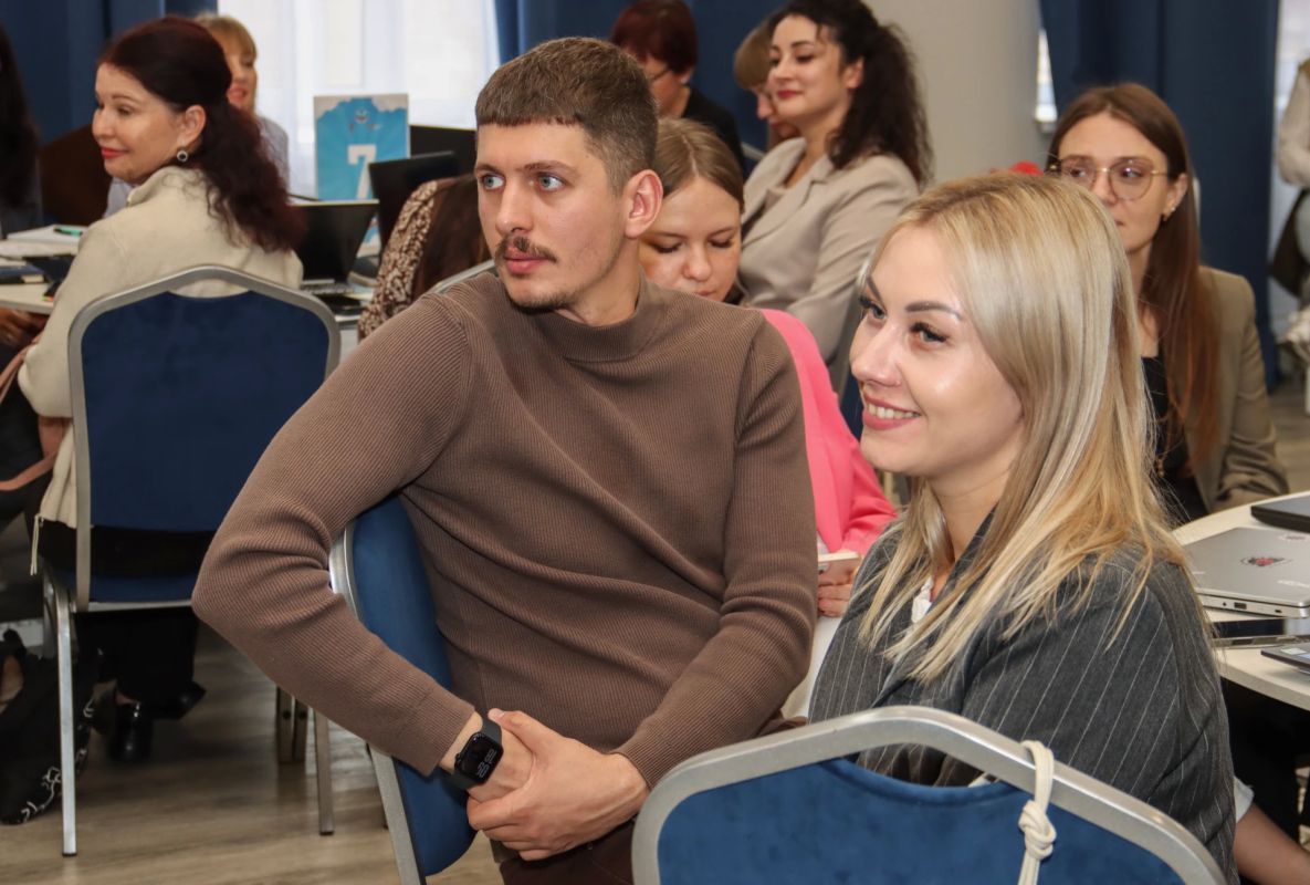 В Луганске стартовал интенсив по искусственному интеллекту «Архитекторы социальных изменений» В Луганске стартовал интенсив по искусственному интеллекту «Архитекторы социальных изменений»
