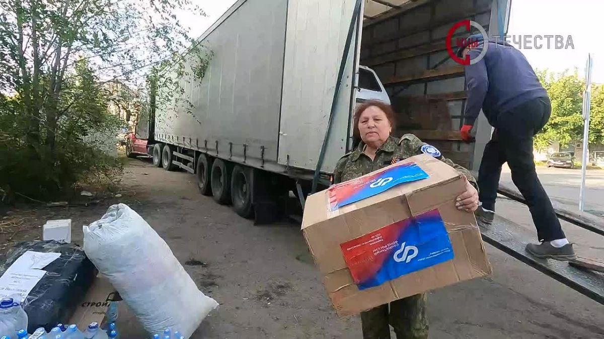 Жители Алтайского края передали гуманитарный груз военнослужащим при содействии казаков «Луганского юрта»