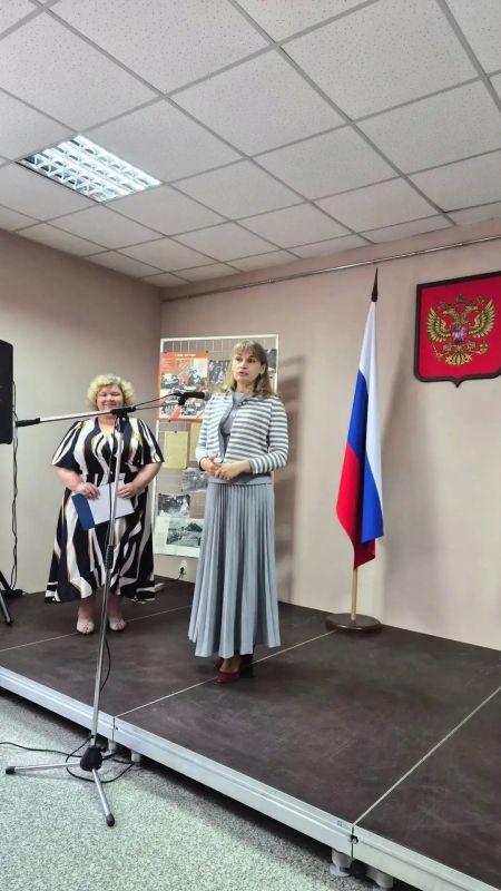В Антрацитовском историческом музее состоялся историко-музыкальный экскурс «Памяти славному подвигу нет забвения», посвящённый Дню тружеников тыла в годы Великой Отечественной войны В Антрацитовском историческом музее состоялся историко-музыкальный экскурс «Памяти славному подвигу нет забвения», посвящённый Дню тружеников тыла в годы Великой Отечественной войны