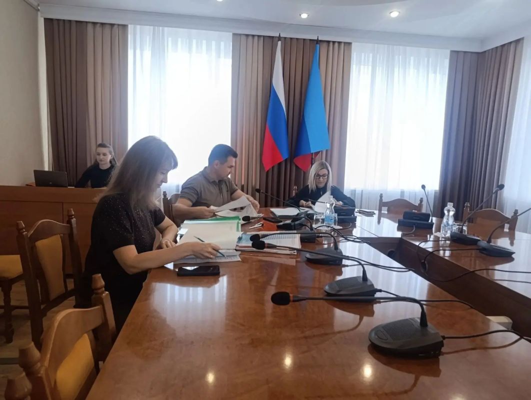 В Администрации города Луганска прошло заседание административной комиссии В Администрации города Луганска прошло заседание административной комиссии