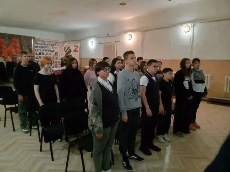 В поселке Новоалександровка проведен вечер памяти «Вечная молодость подвига» В поселке Новоалександровка проведен вечер памяти «Вечная молодость подвига»
