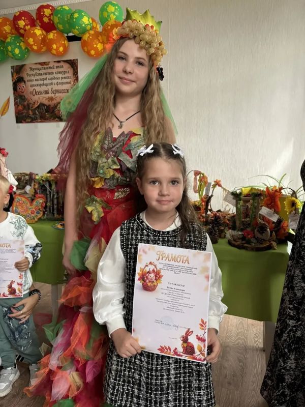 «Осенний вернисаж»: праздник творчества и вдохновения в Ровеньках «Осенний вернисаж»: праздник творчества и вдохновения в Ровеньках