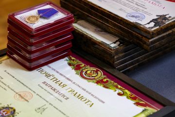 Профессионализм, ответственность и преданность службе: сотрудники Информационного центра отмечены ведомственными наградами