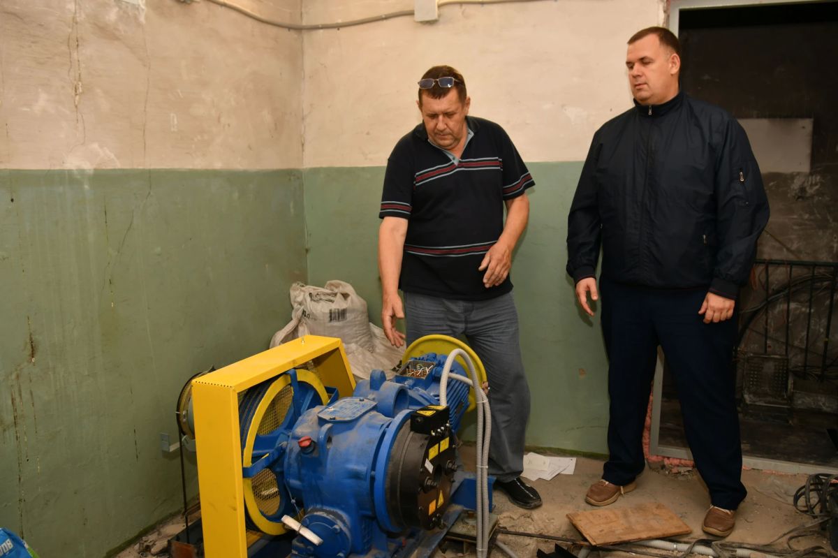 Красноярские специалисты продолжают замену лифтового оборудования в Свердловском муниципальном округе Красноярские специалисты продолжают замену лифтового оборудования в Свердловском муниципальном округе