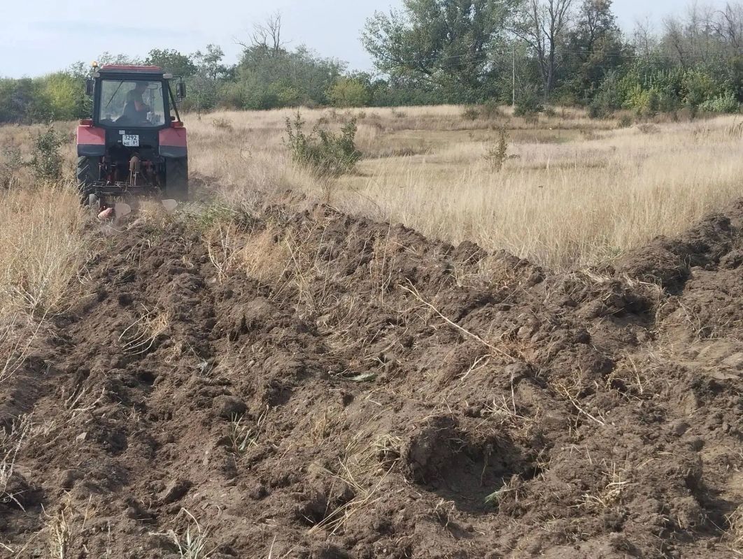 Безопасность превыше всего: завершена противопожарная опашка территорий Безопасность превыше всего: завершена противопожарная опашка территорий
