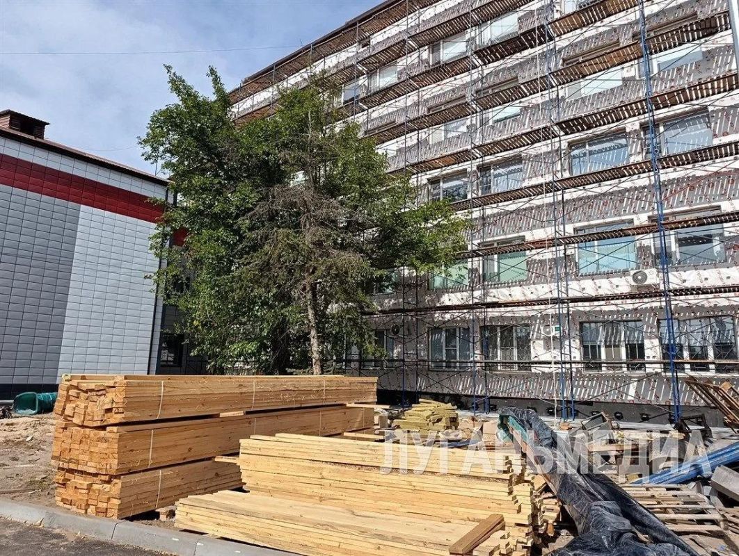 В Станично-Луганской центральной районной больнице завершаются ремонтные работы и пусконаладка современной медицинской техники на базе нового диагностического центра В Станично-Луганской центральной районной больнице завершаются ремонтные работы и пусконаладка современной медицинской техники на базе нового диагностического центра