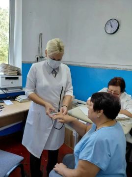 Здоровье жителей под пристальным вниманием: итоги приёма врачей Славяносербской ЦРБ в Лотиковской амбулатории