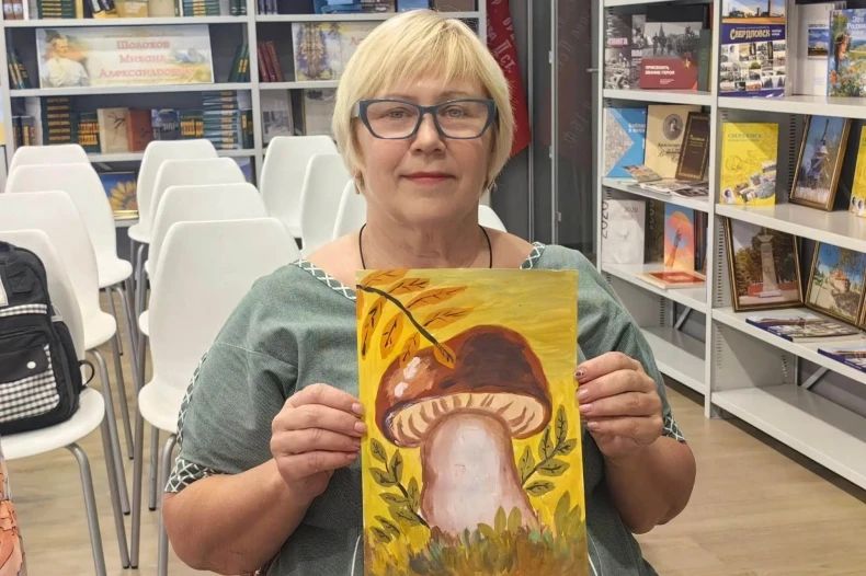 Золотые краски осени: как на площадке библиотеки имени Астафьева расцветает арт-терапия Золотые краски осени: как на площадке библиотеки имени Астафьева расцветает арт-терапия
