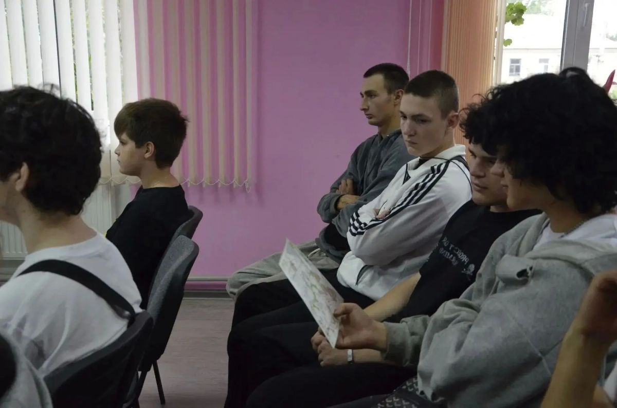 «Диалоги с Героями»: живая история в Молодёжном центре города Лутугино «Диалоги с Героями»: живая история в Молодёжном центре города Лутугино