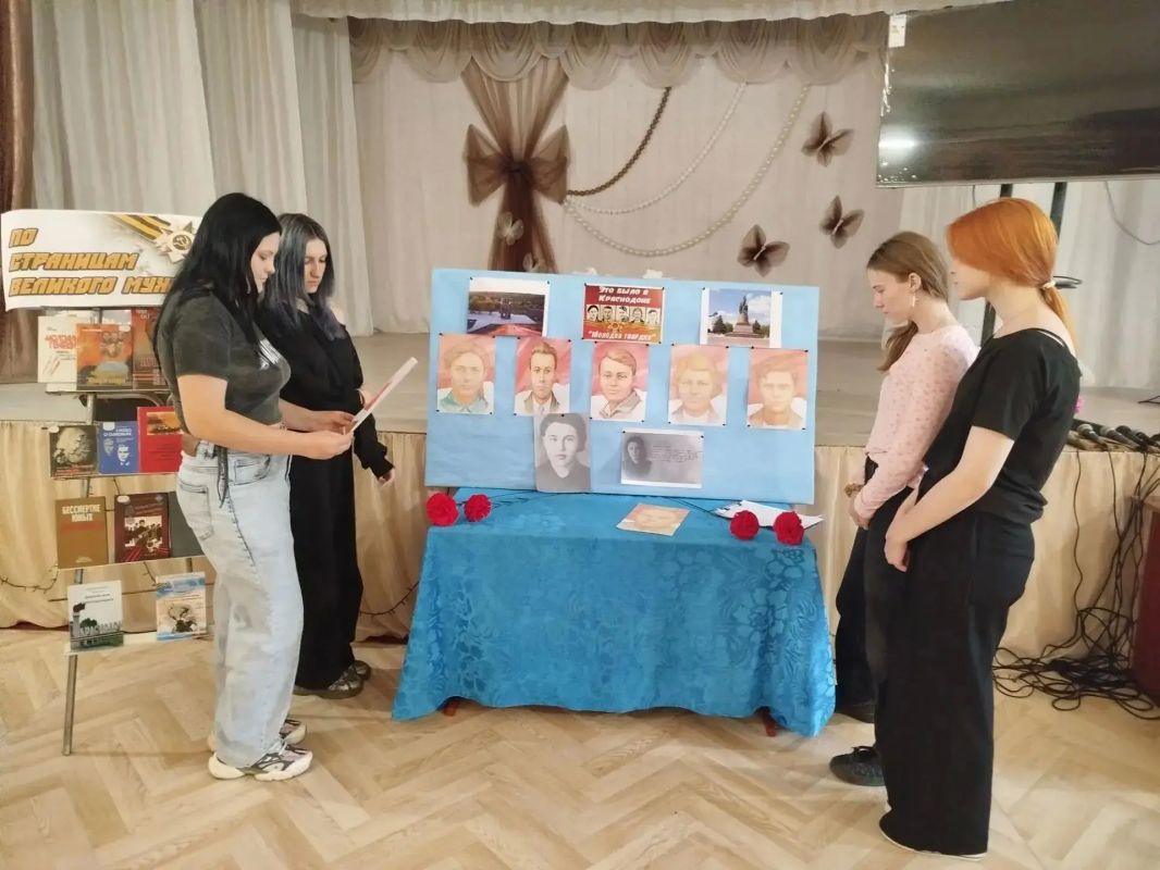 В поселке Новоалександровка проведен вечер памяти «Вечная молодость подвига» В поселке Новоалександровка проведен вечер памяти «Вечная молодость подвига»