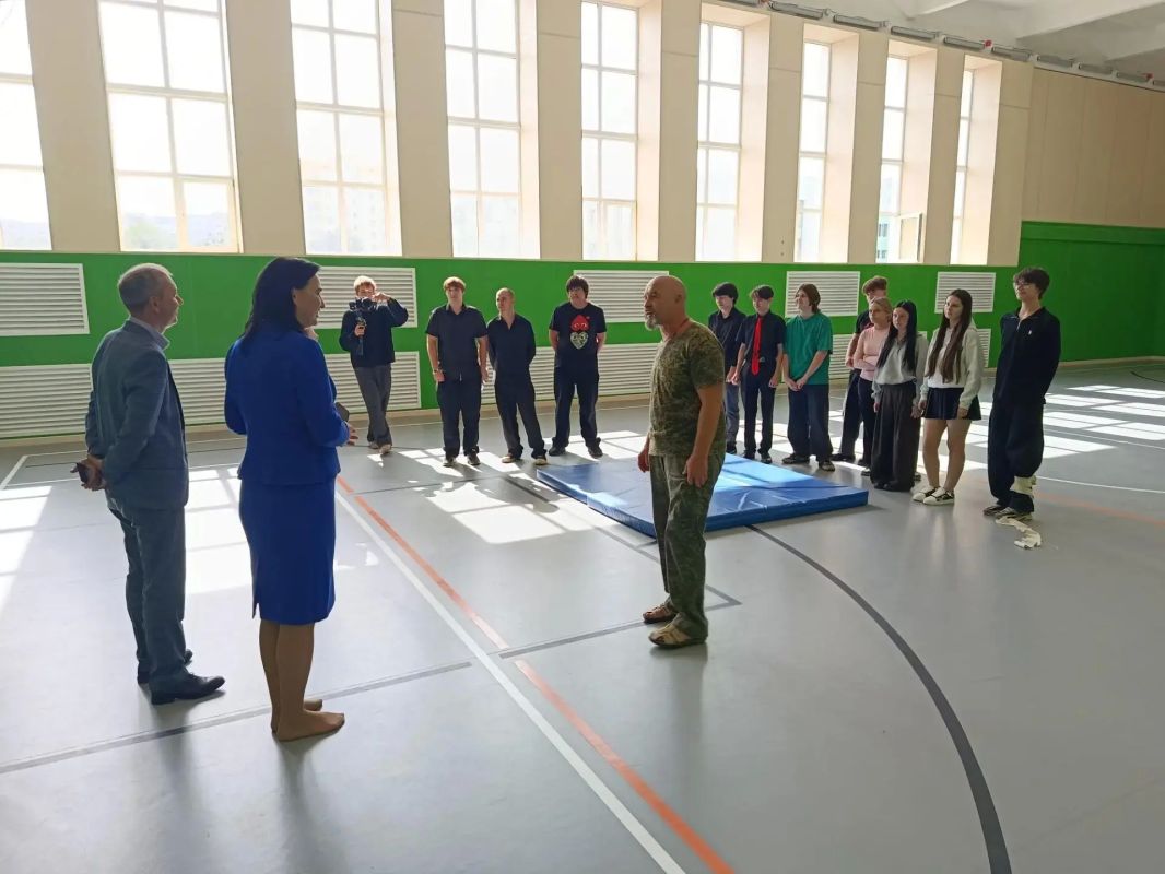 Яна Пащенко посетила обновленную «Академию Детства» Яна Пащенко посетила обновленную «Академию Детства»