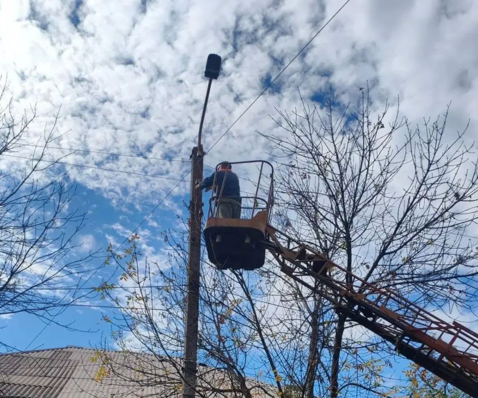 Коммунальными службами проведены работы на территории города Коммунальными службами проведены работы на территории города