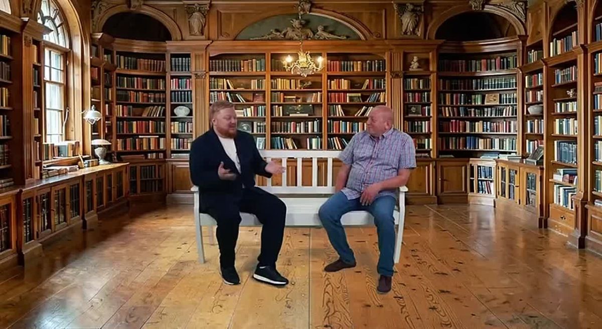 Иван Кусов: Рад представить несколько видеобесед без галстуков с интересными людьми, которые мы записали вместе с Луганской государственной академией культуры и искусств имени М. Матусовского