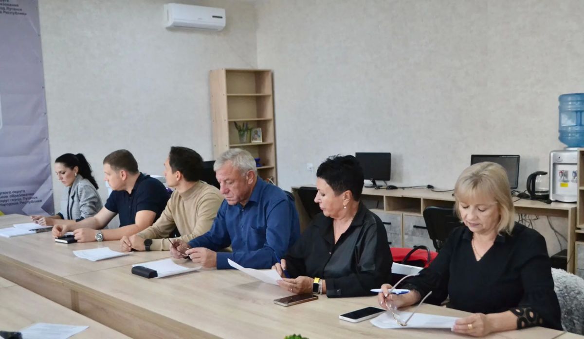Сегодня в Луганском городском Совете состоялось расширенное заседание профильных комиссий Сегодня в Луганском городском Совете состоялось расширенное заседание профильных комиссий