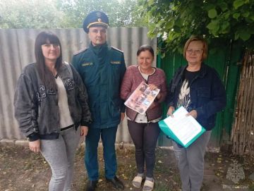 Сотрудники ОНД и ПР по Сватовскому району провели профилактическую работу с семьями в социально опасном положении