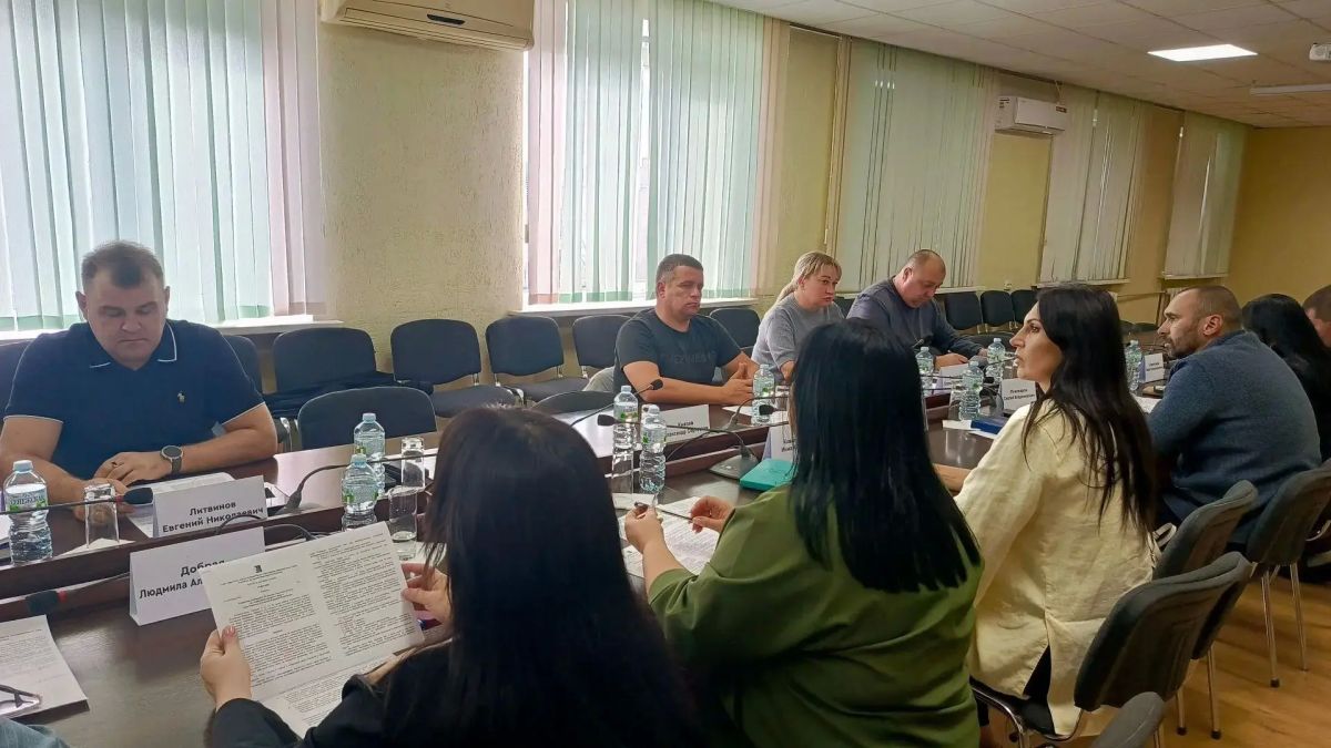 Сегодня в Ровеньках состоялось заседание Совета городского округа муниципальное образование городской округ город Ровеньки Луганской Народной Республики Сегодня в Ровеньках состоялось заседание Совета городского округа муниципальное образование городской округ город Ровеньки Луганской Народной Республики