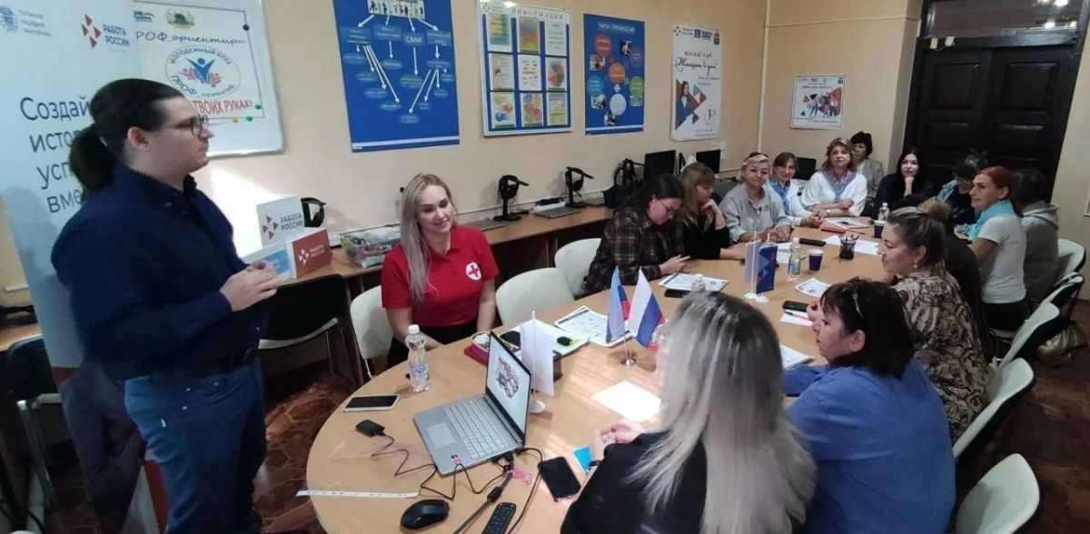 В Беловодском районе прошел практикум: «Готовность к неожиданностям: формируем аптечку и отрабатываем первые шаги при травме»
