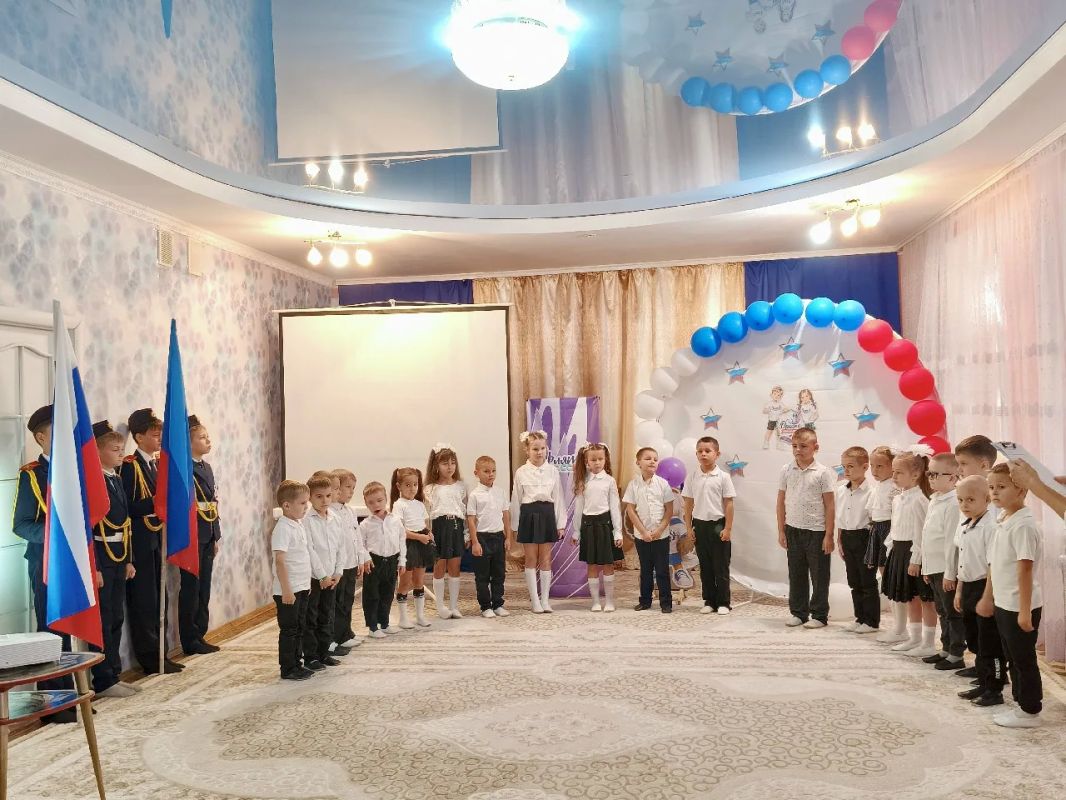 Воспитанники детского сада «Ласточка» вступили в ряды «Орлят-дошколят» Воспитанники детского сада «Ласточка» вступили в ряды «Орлят-дошколят»