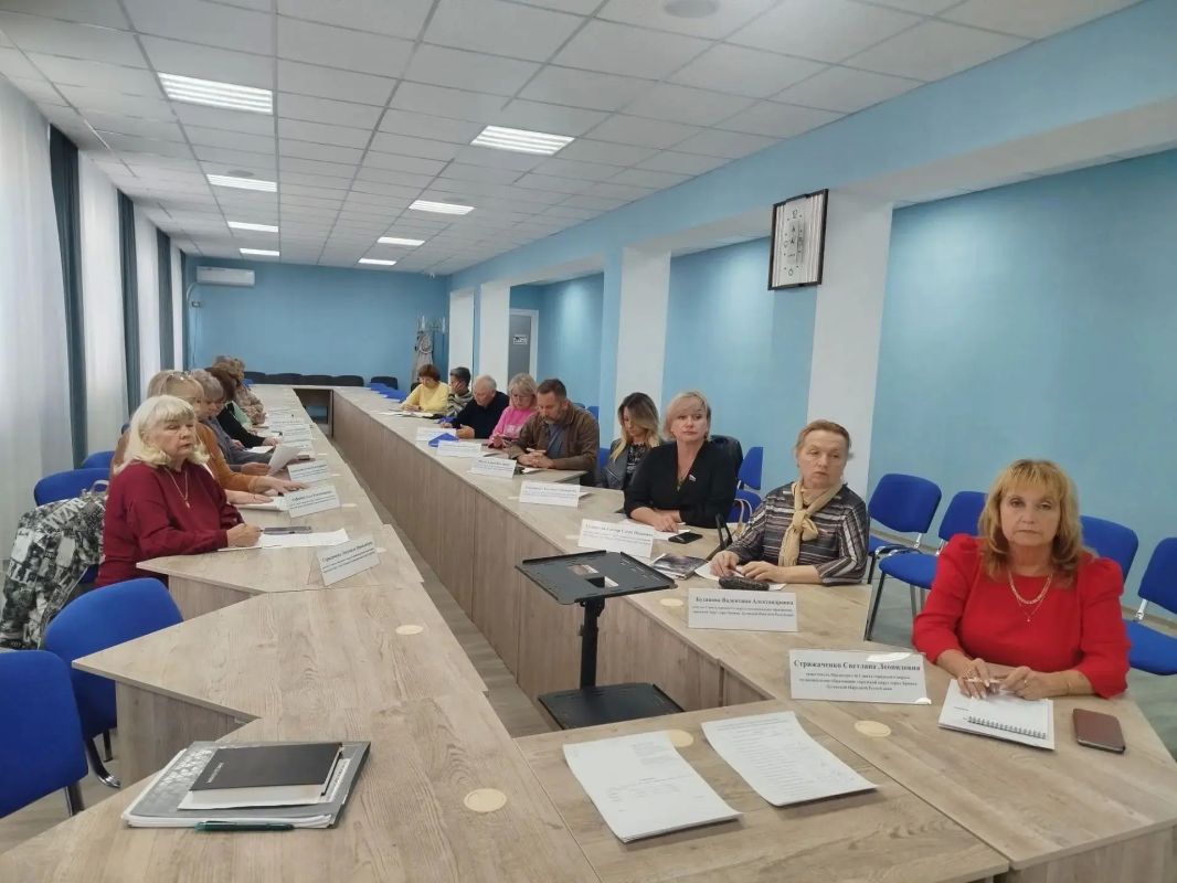 24 сентября в зале заседаний Администрации городского округа состоялось XLVIII заседание Совета городского округа муниципальное образование городской округ город Брянка Луганской Народной Республики 24 сентября в зале заседаний Администрации городского округа состоялось XLVIII заседание Совета городского округа муниципальное образование городской округ город Брянка Луганской Народной Республики