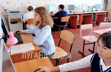 Краснолучские школьники принимают участие во Всероссийских олимпиадах