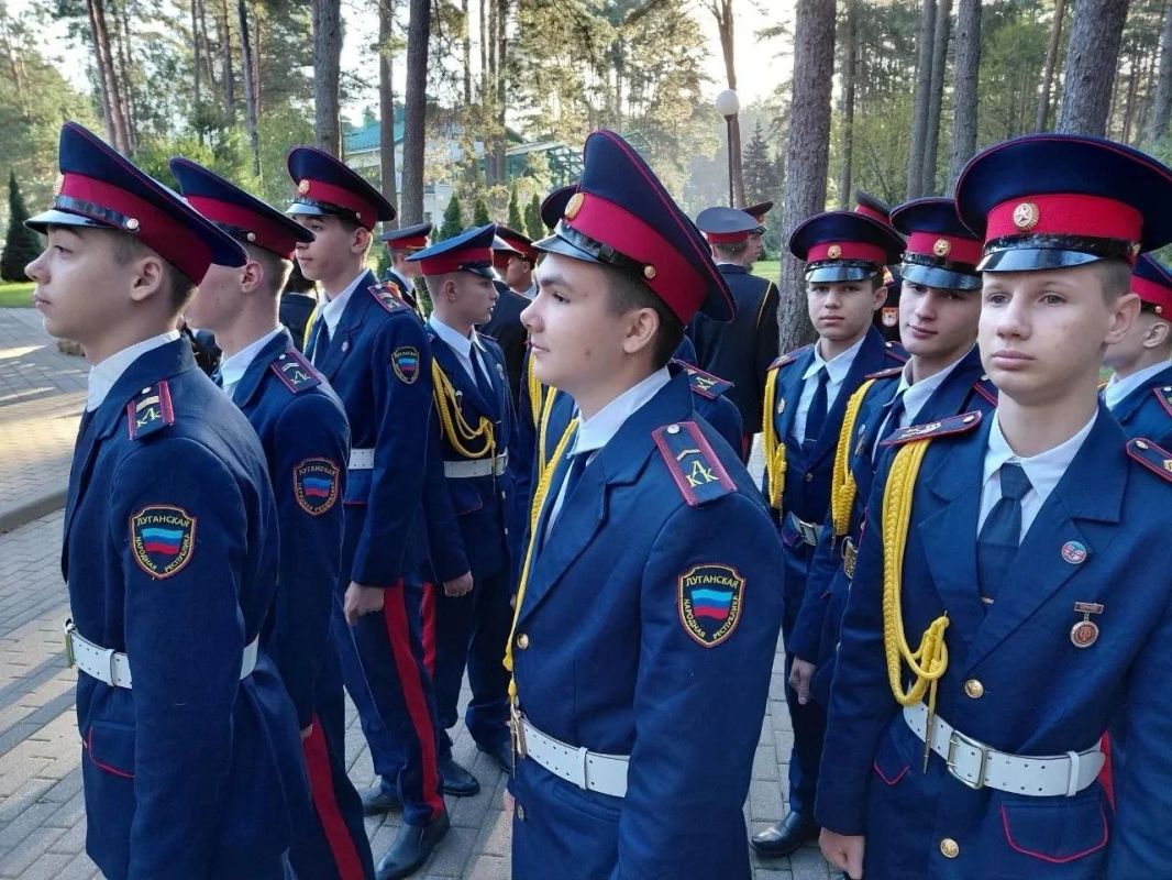 Более 500 кадет из Беларуси и России собрались на смене «За честь Отчизны» Более 500 кадет из Беларуси и России собрались на смене «За честь Отчизны»