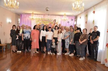 ВОЛШЕБНИКИ ДЕТСТВА. 27 сентября в нашей стране отмечают День дошкольного работника
