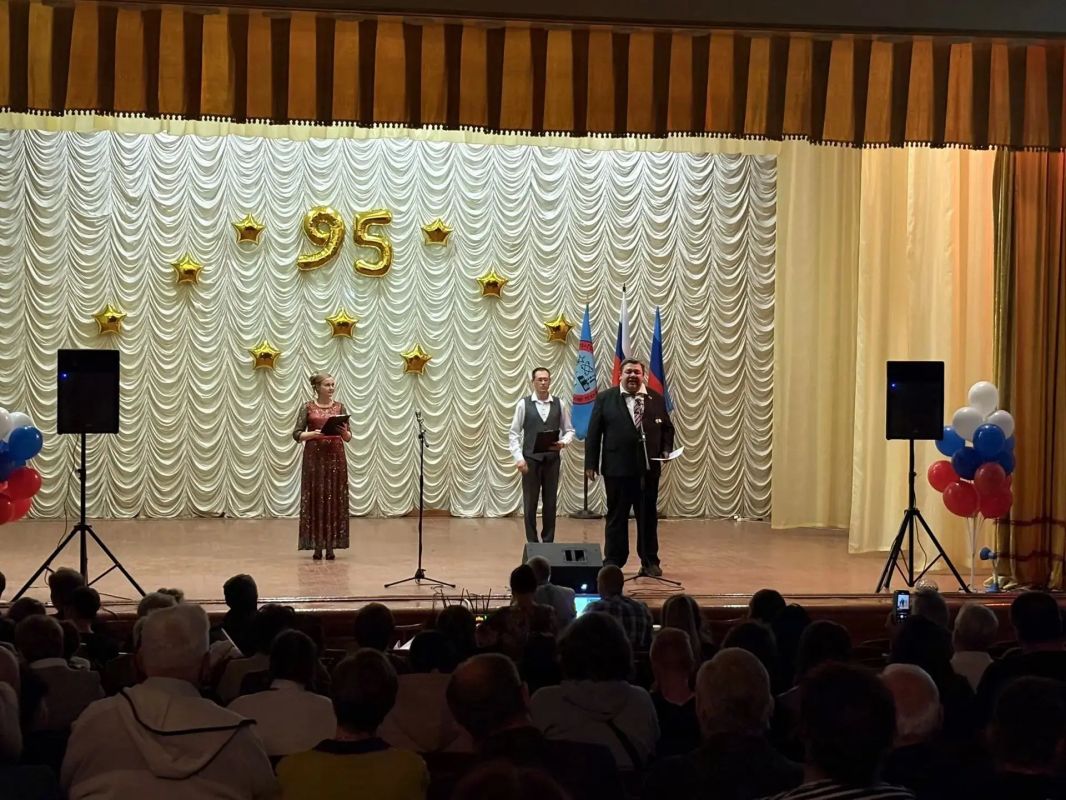 В этом году Штэровскому энергетическому техникуму исполняется 95 лет! Это не просто юбилей учебного заведения В этом году Штэровскому энергетическому техникуму исполняется 95 лет! Это не просто юбилей учебного заведения