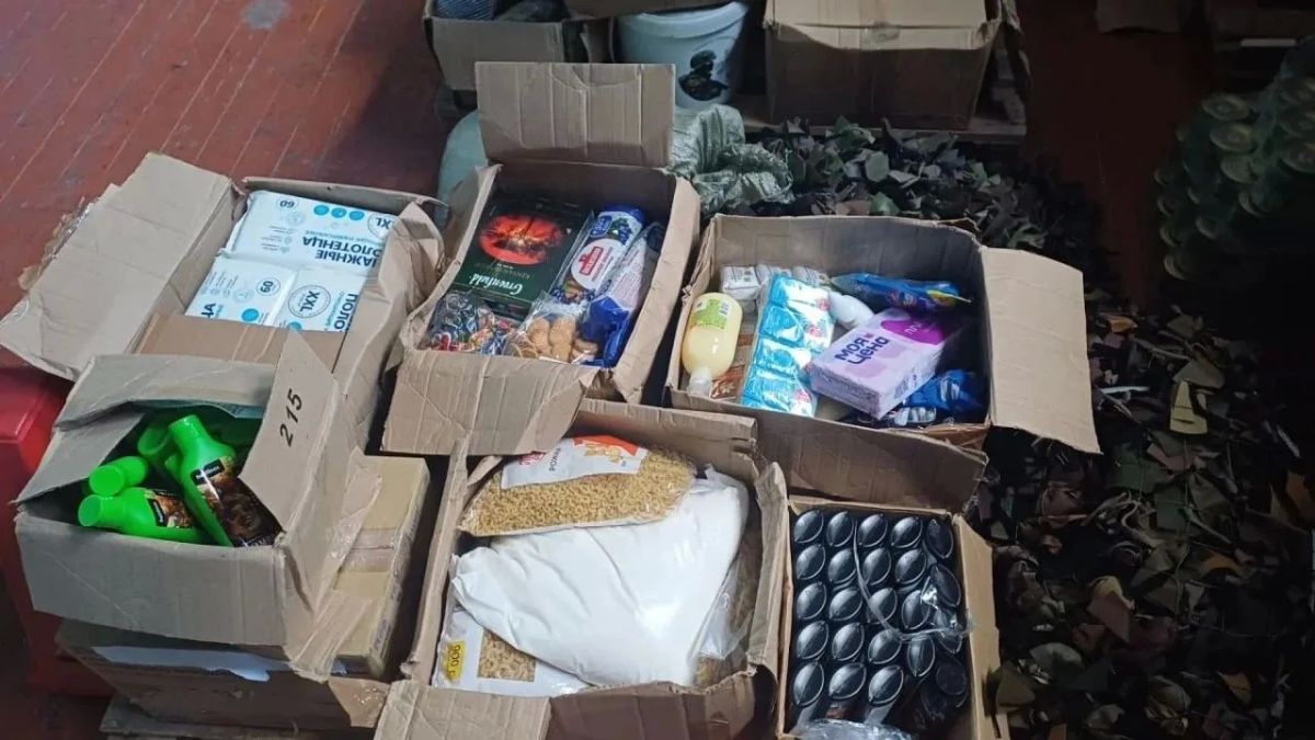 Военные следователи СК России доставили гуманитарную помощь казачьей бригаде «Сибирь» в ЛНР Военные следователи СК России доставили гуманитарную помощь казачьей бригаде «Сибирь» в ЛНР