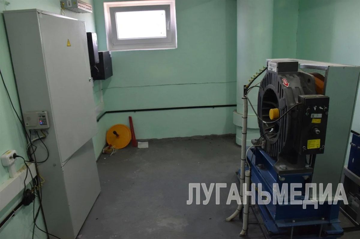 В Брянке ведется установка новых лифтов в многоквартирных домах В Брянке ведется установка новых лифтов в многоквартирных домах