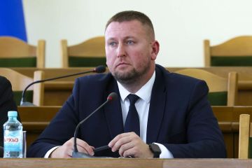 Депутатский корпус обсудил с и. о. министра строительства и ЖКХ вопросы подготовки к отопительному сезону