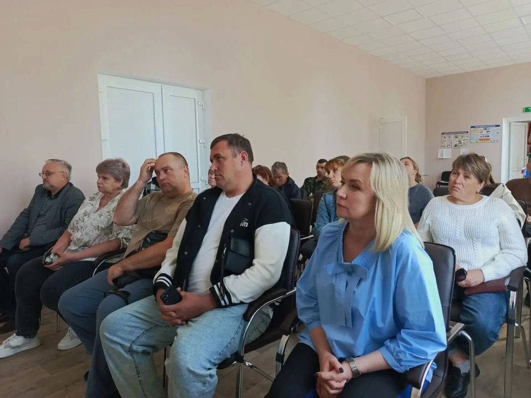 ЖИТЕЛИ КРИВОРОЖЬЯ ГОТОВЫ МЕНЯТЬ СВОЙ ПОСЕЛОК К ЛУЧШЕМУ: В БРЯНКЕ ПРОШЕЛ ОЧЕРЕДНОЙ СЕМИНАР ПО РАЗВИТИЮ ТОС ЖИТЕЛИ КРИВОРОЖЬЯ ГОТОВЫ МЕНЯТЬ СВОЙ ПОСЕЛОК К ЛУЧШЕМУ: В БРЯНКЕ ПРОШЕЛ ОЧЕРЕДНОЙ СЕМИНАР ПО РАЗВИТИЮ ТОС