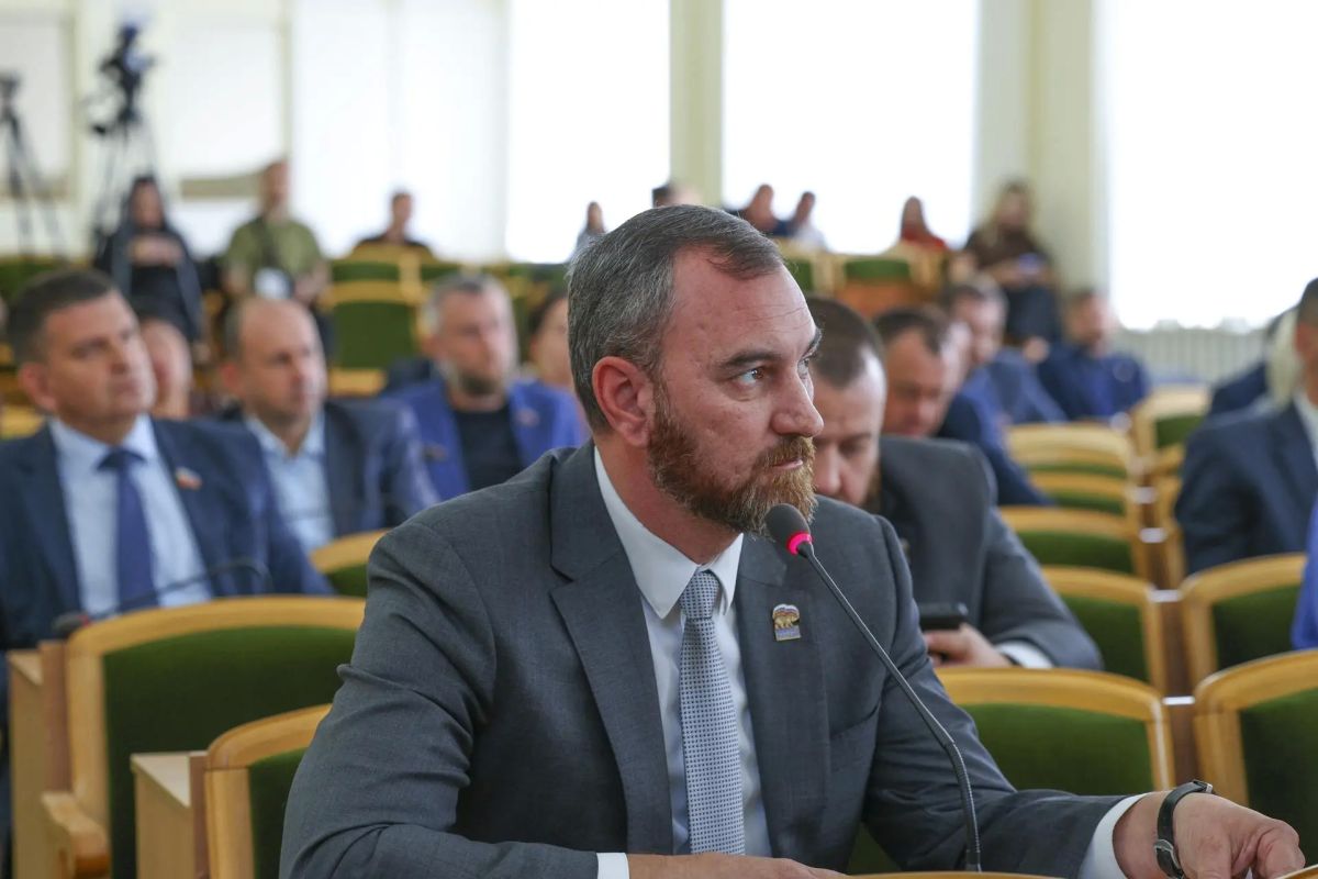 Депутатский корпус обсудил с и. о. министра строительства и ЖКХ вопросы подготовки к отопительному сезону Депутатский корпус обсудил с и. о. министра строительства и ЖКХ вопросы подготовки к отопительному сезону
