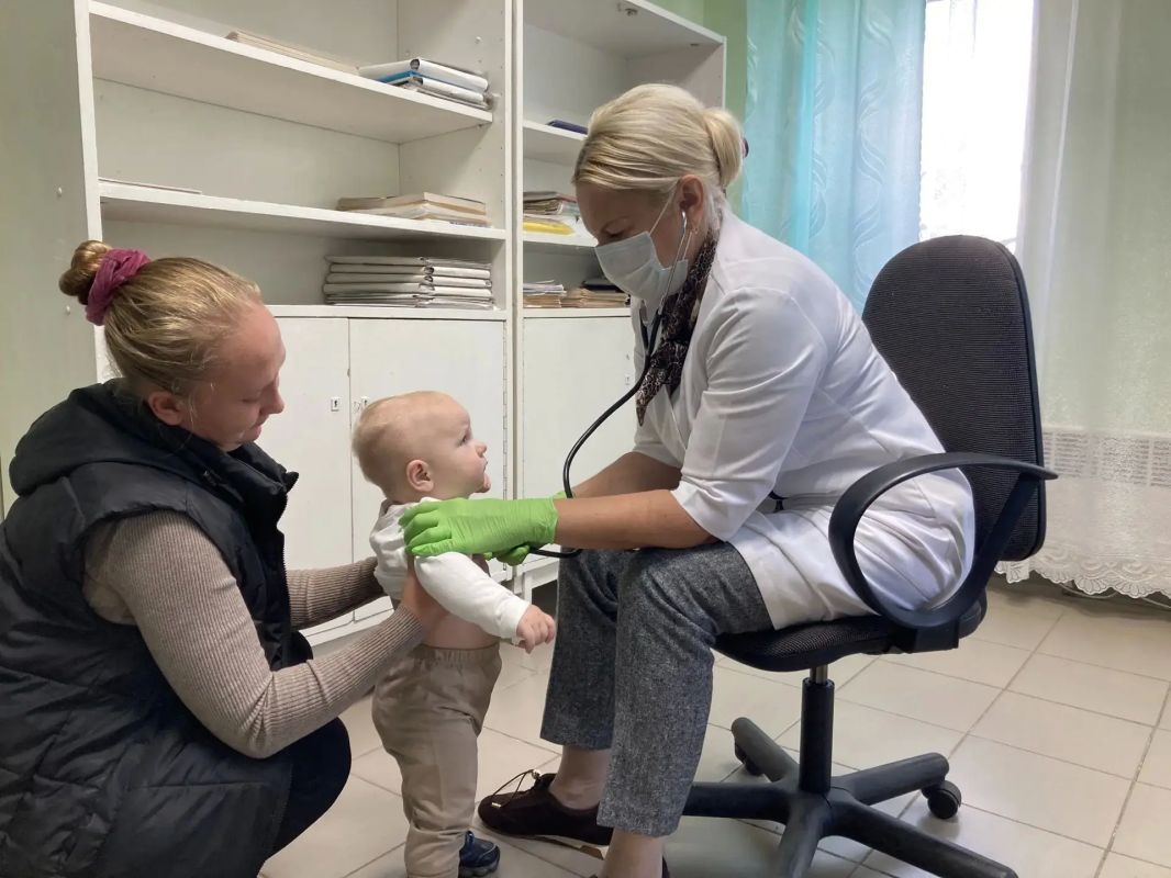 «Здоровье для каждого»: выездной приём врача общей практики в Славяносербском ФАП «Здоровье для каждого»: выездной приём врача общей практики в Славяносербском ФАП