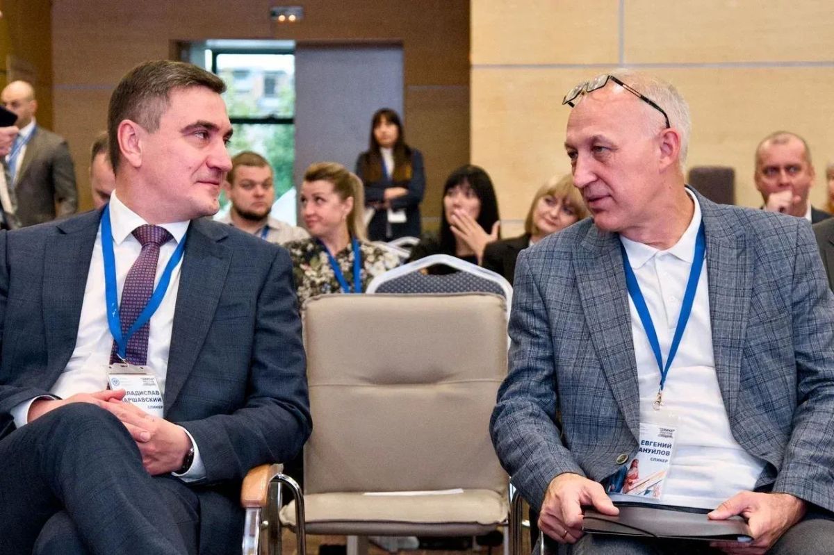 Правительство ЛНР и ФНС обсудили пути увеличения доходов бюджета Правительство ЛНР и ФНС обсудили пути увеличения доходов бюджета