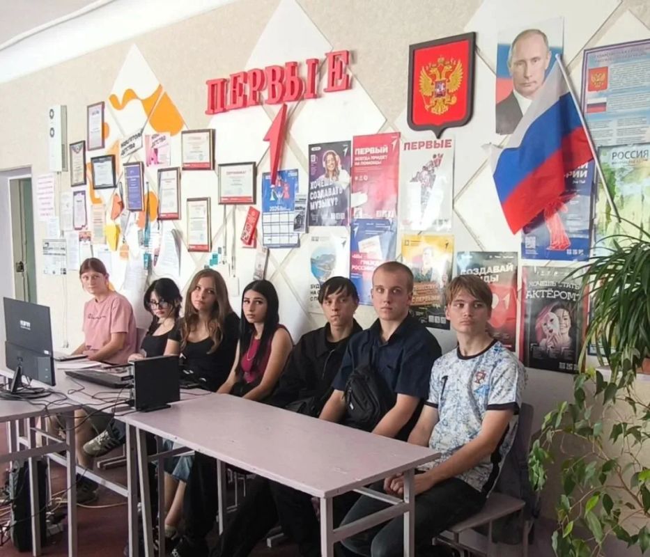 Лутугинский колледж стал участником Всероссийского проекта «Твой Герой» Лутугинский колледж стал участником Всероссийского проекта «Твой Герой»