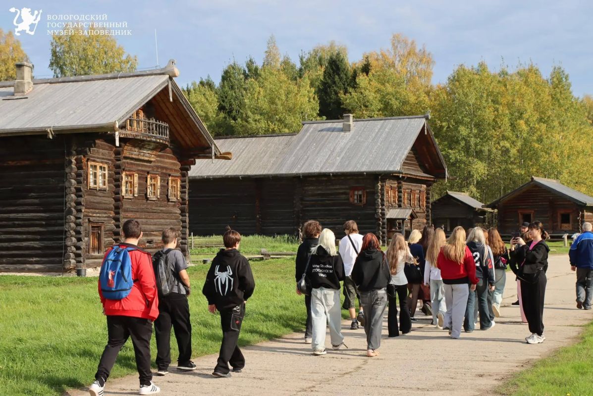 Ребята из Алчевска познакомились с историей и традициям Русского Севера Ребята из Алчевска познакомились с историей и традициям Русского Севера