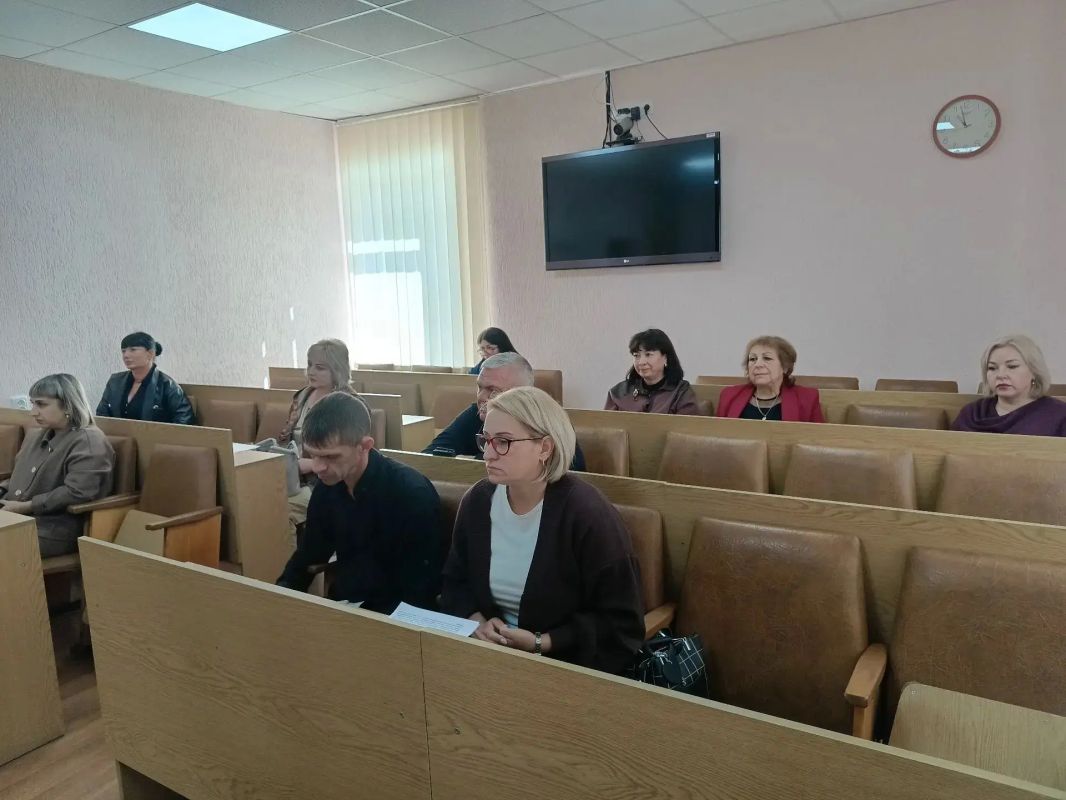 В Ровеньках состоялось заседание антинаркотической комиссии В Ровеньках состоялось заседание антинаркотической комиссии