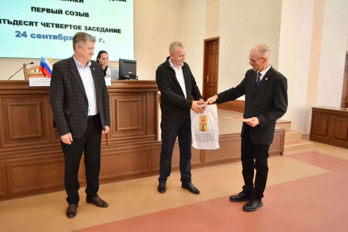 Сергей Цемкало: Состоялось очередное заседание Совета депутатов городского округа город Луганск Сергей Цемкало: Состоялось очередное заседание Совета депутатов городского округа город Луганск