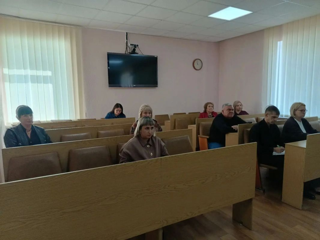 В Ровеньках состоялось заседание антинаркотической комиссии В Ровеньках состоялось заседание антинаркотической комиссии