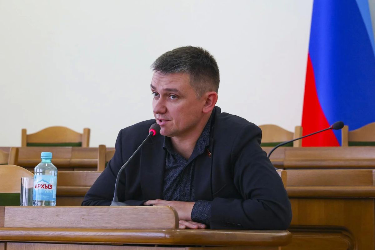Депутатский корпус обсудил с и. о. министра строительства и ЖКХ вопросы подготовки к отопительному сезону Депутатский корпус обсудил с и. о. министра строительства и ЖКХ вопросы подготовки к отопительному сезону
