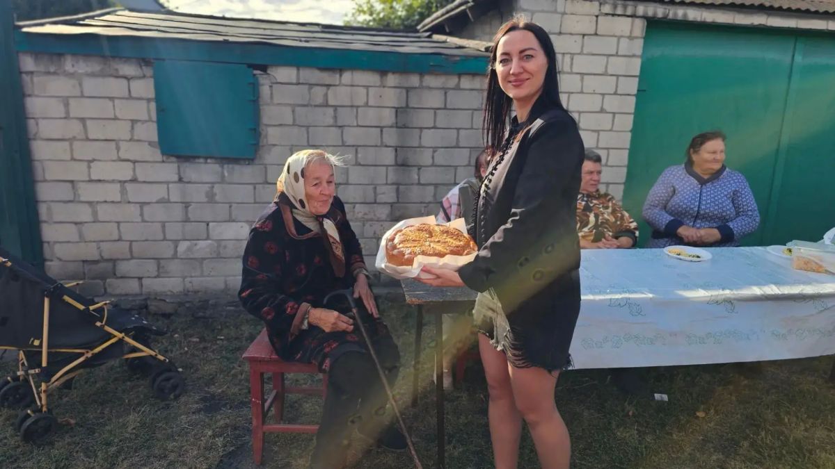 Жители улицы Технической в пгт Дзержинский отметили праздник своей улицы Жители улицы Технической в пгт Дзержинский отметили праздник своей улицы