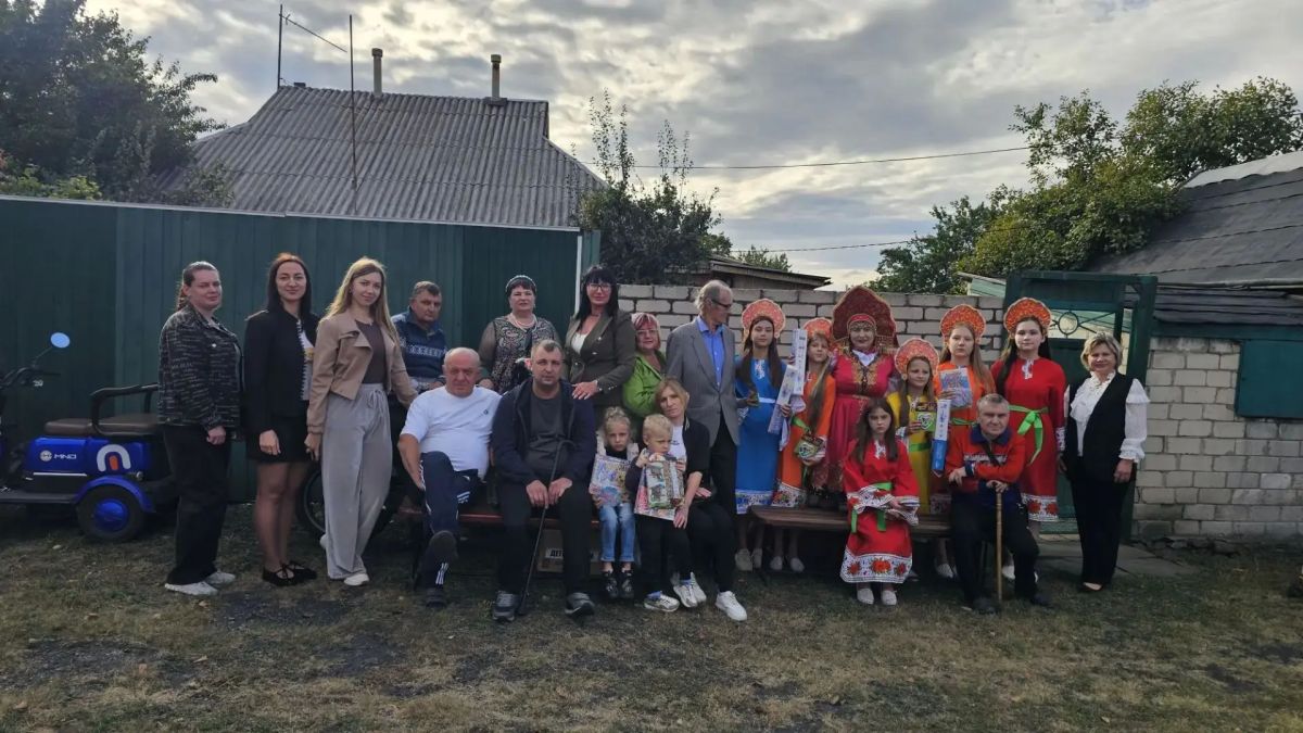 Жители улицы Технической в пгт Дзержинский отметили праздник своей улицы Жители улицы Технической в пгт Дзержинский отметили праздник своей улицы