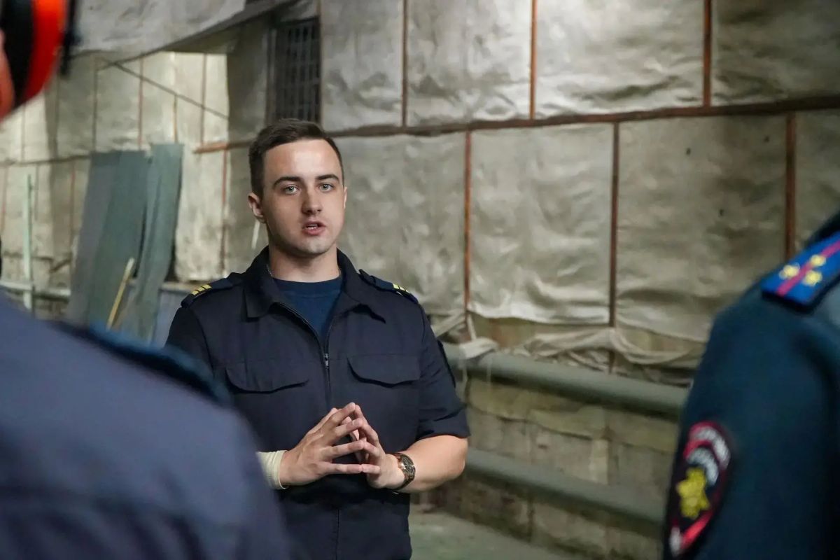 Луганским полицейским провели практические занятия по совершенствованию навыков владения огнестрельным табельный оружием Луганским полицейским провели практические занятия по совершенствованию навыков владения огнестрельным табельный оружием